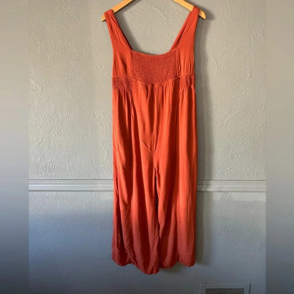 Mustard Seed | rust | smocked | cropped leg | romper | jumpsuit | L - Picture 1 of 17